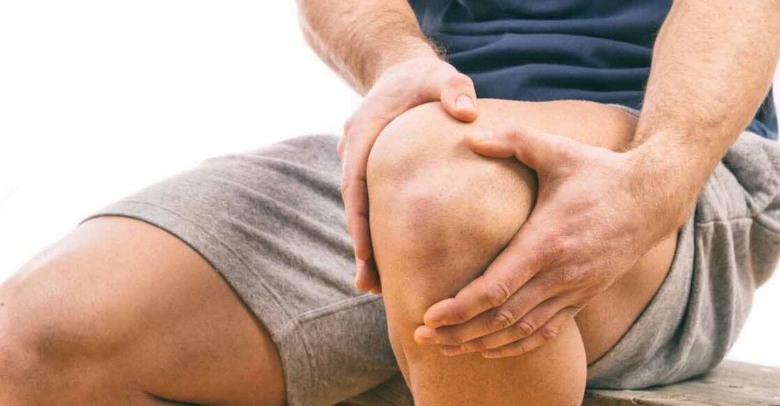 Blood flow increases when the body is warm, reducing the pain. Photo: Shutterstock/Marc Bruxelle