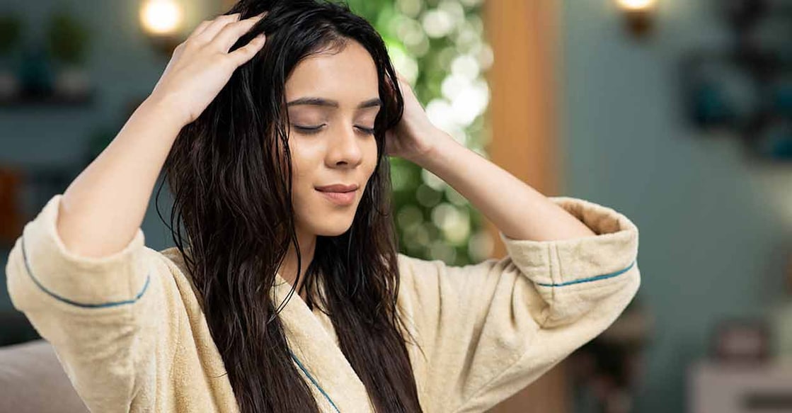 oil-massage The first step is to pick the right oil that suits your body type. Photo: iStock/Deepak Sethi