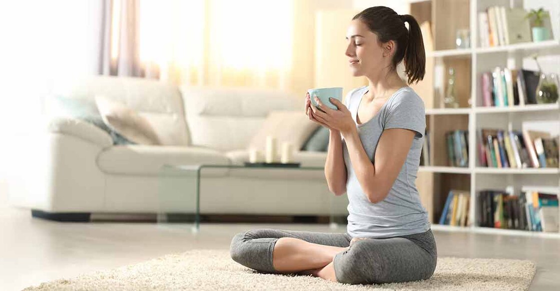 Starting a day with a healthy breakfast will help reduce cholesterol. Photo: iStock/:Pheelings Media