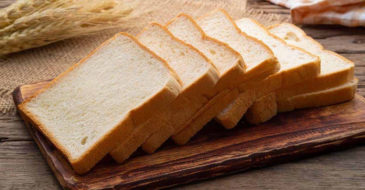 The high glycemic index in white bread could instantly increase the sugar levels in your blood. Photo: Shutterstock/Kritchai7752