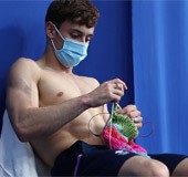 Olympian Tom Daley's crocheting: How does knitting help mental health?