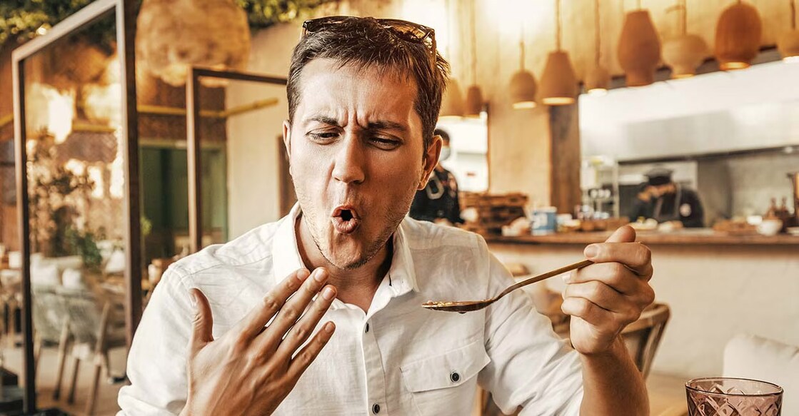 Even though the first-degree burn may get better after a few days, there are a few home remedies that could quickly soothe mouth burns. Photo: iStock/frantic00