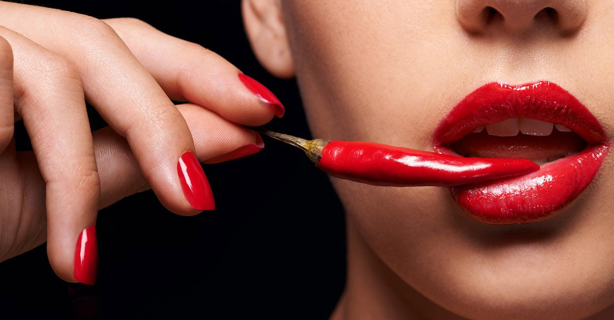 The pungent smell of spicy food would excite the taste buds and help you enjoy healthier food items. Photo: iStock/People Images