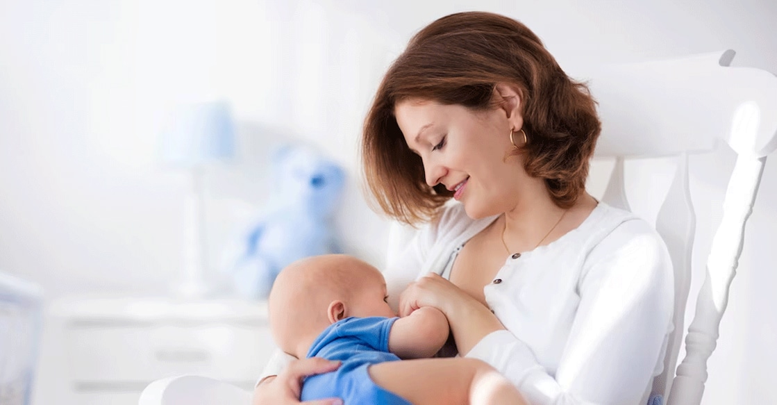 breast-feeding-milk Formula feeding is a practical option for mothers who are working or facing difficulties with breastfeeding. Photo: iStock/FamVeld