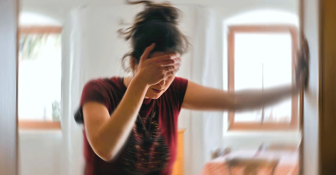 Constant headaches, unexplained buzzing in the ear, uncontrolled eye movements and a sense of heaviness inside the ear are other symptoms of vertigo. Photo:  iStock/Tunatura