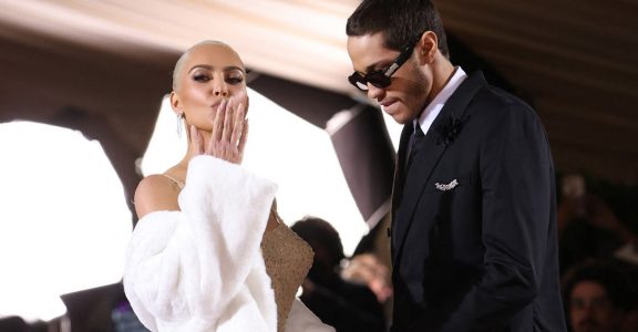 FASHION-MET-GALA FASHION-MET-GALA
