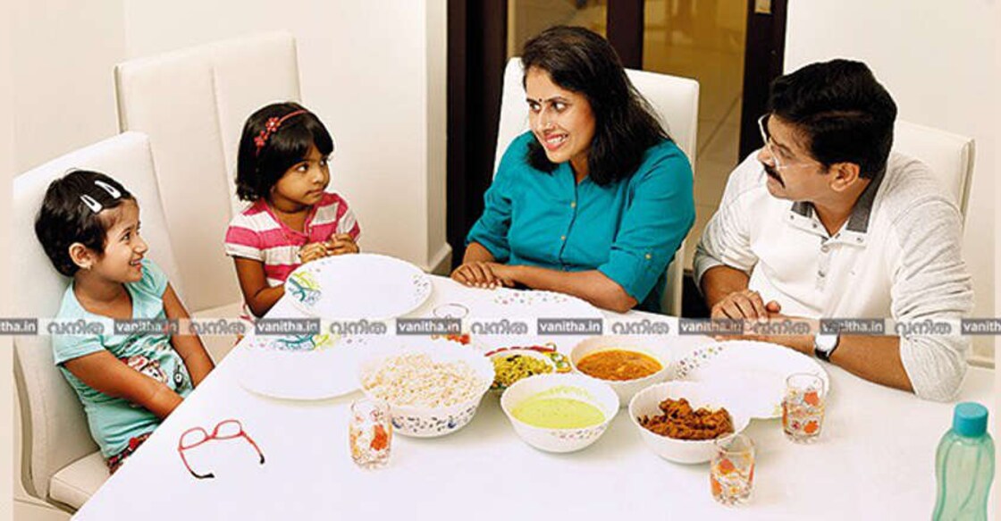 Teach kids table manners before it's too late Teach kids table manners before it's too late