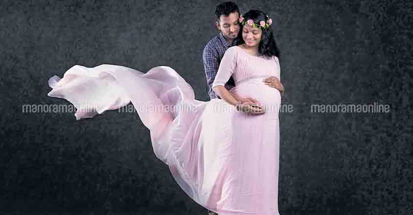 Maternity photo shoot in Pune | Pregnancy Portfolio | Edita Photography