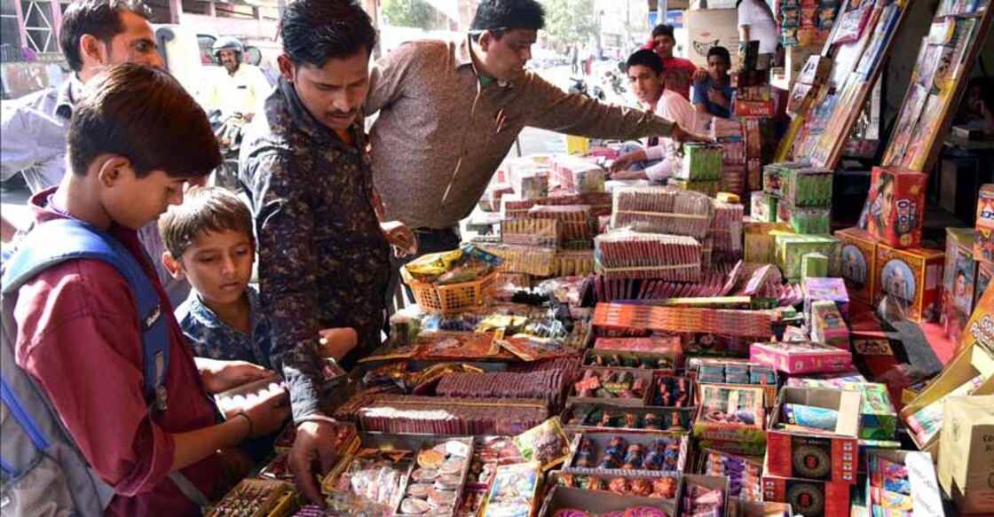 Bikaner: People busy buying crackers for Diwali in Bikaner on Nov 7, 2018. (Photo: IANS)