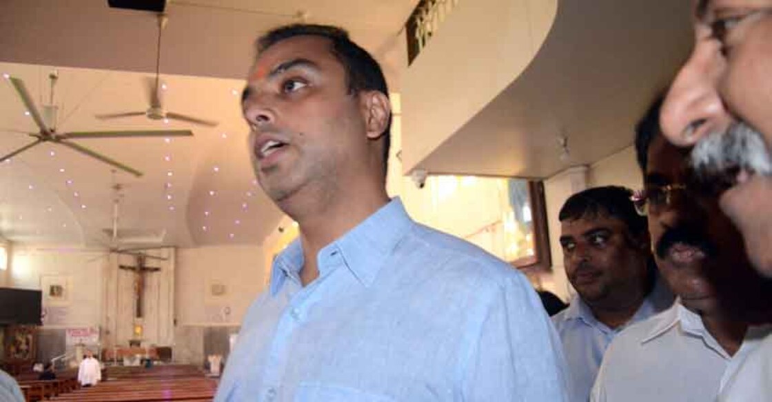 Mumbai: Congress' Lok Sabha candidate from South Mumbai, Milind Deora visits St Michael's Church, in Mumbai's Mahim on March 26, 2019. (Photo: IANS)
