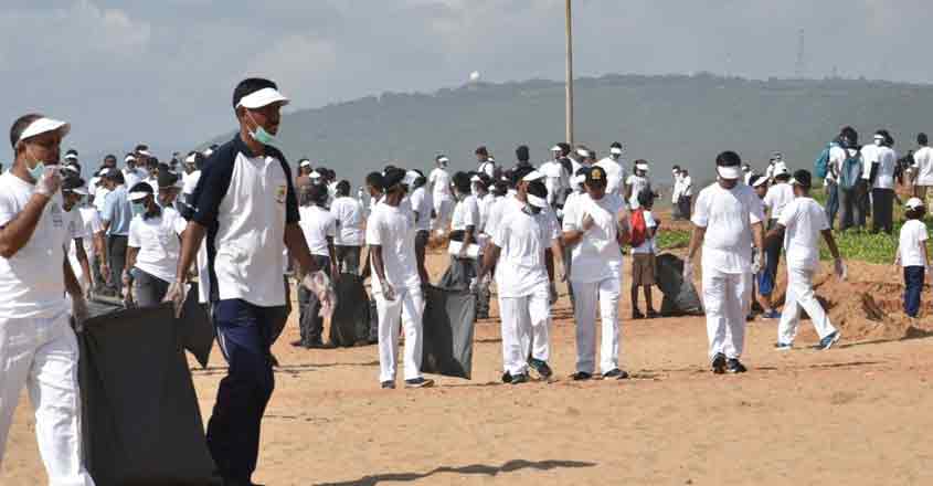 New Delhi: The Indian Coast Guard conducted a massive beach clean-up drive along the coastline of the country on Sep 21 on the occasion of International Coastal Cleanup Day. The International Coastal Cleanup Day is observed on the third Saturday of every September as per the mandate of the United Nations Environment Programme. (Photo: IANS/ICG)
