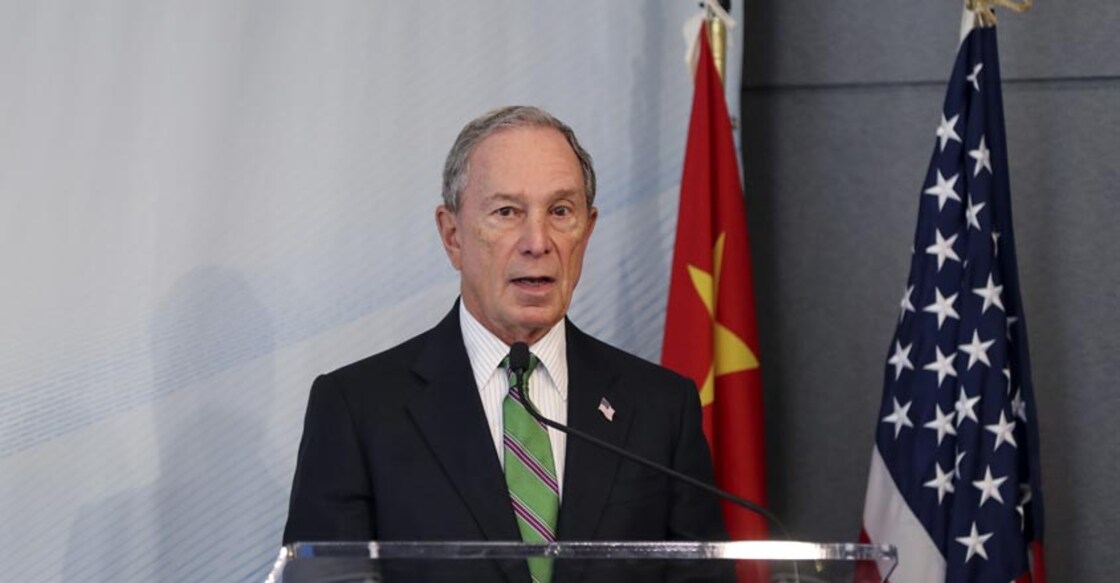 NEW YORK, June 14, 2017 (Xinhua) -- Former New York City mayor Michael Bloomberg delivers a speech at the High-level Dialogue on U.S.-China Economic Relations in New York, the United States, on June 14, 2017. More than 30 scholars from leading think-tanks in both China and the United States gathered here on Wednesday to discuss the bilateral economic and trade relationship between the world's two largest economies. (Xinhua/Wang Ying/IANS)