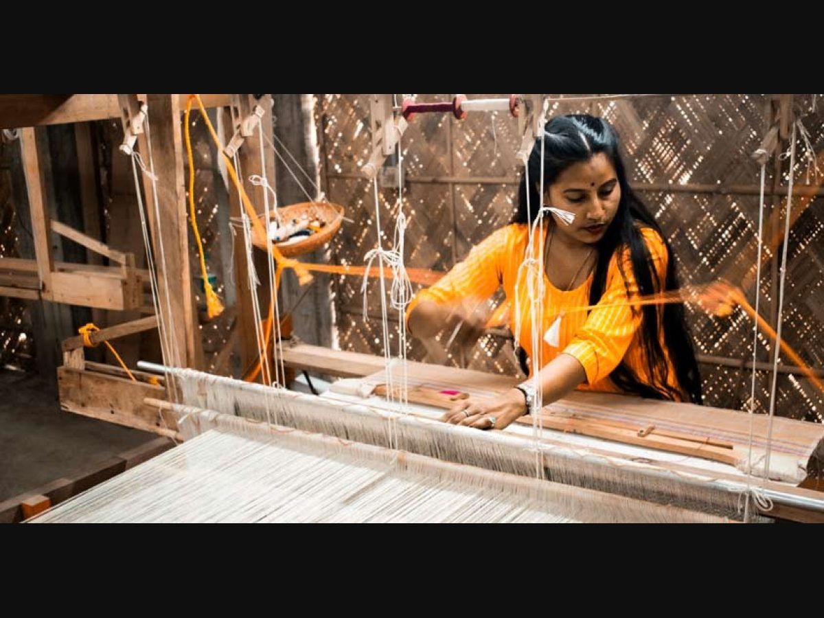 What Is The Handloom Weaving Technique?