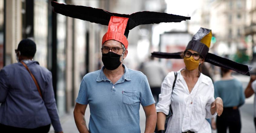 HEALTH-CORONAVIRUS-FRANCE-HATS HEALTH-CORONAVIRUS-FRANCE-HATS