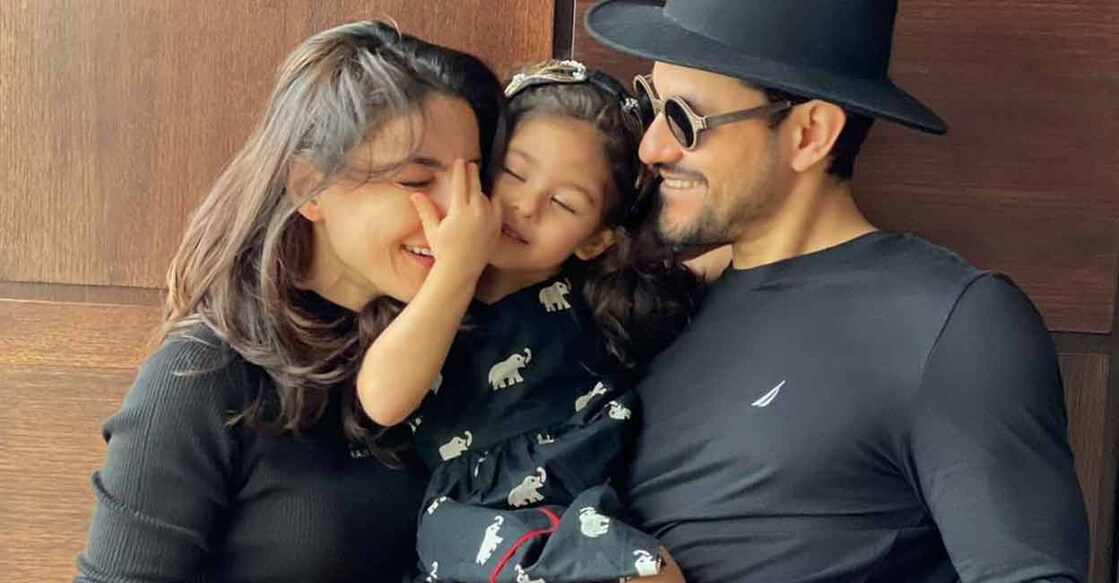 Soha Ali Khan and Kunal Kemmu with daughter Inaaya. Image courtesy: IANS