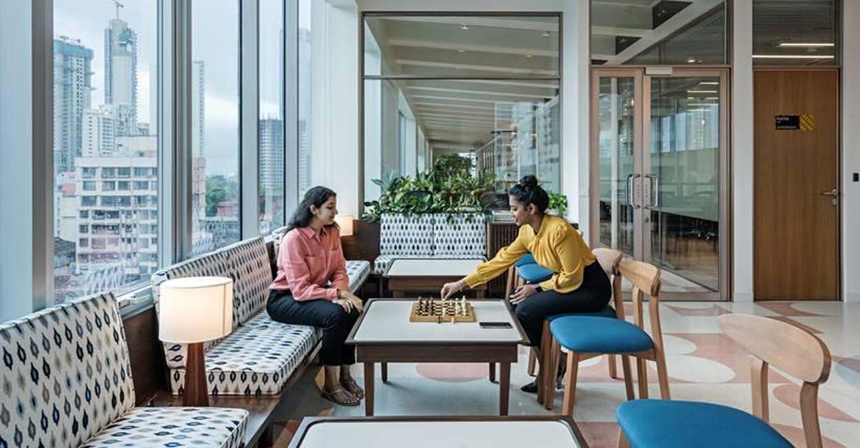 working-atmosphere-c