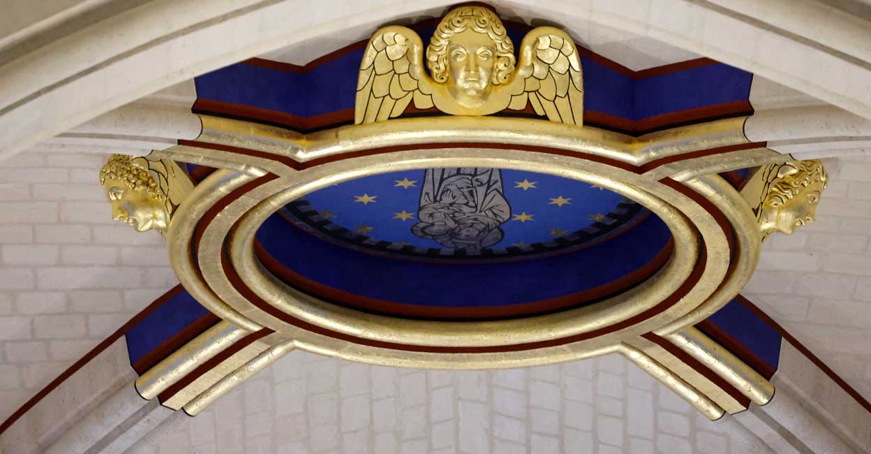 FRANCE-NOTREDAME A view of the ceiling of Notre-Dame de Paris cathedral. Photo: LUDOVIC MARIN/Pool via REUTERS
