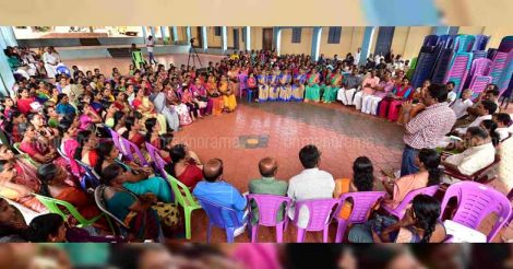 When women organised a bachelors’ party: Kudumbasree workers hear out single men’s woes