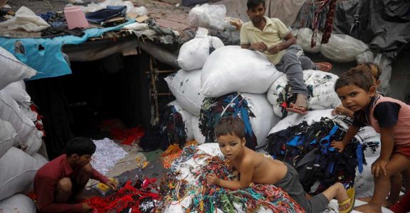 INDIA-RECYCLING-FASHION INDIA-RECYCLING-FASHION