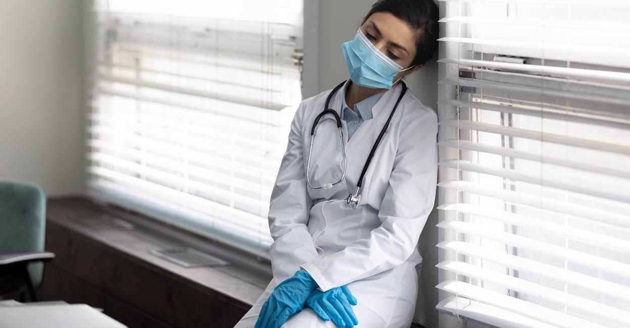 Several government hospitals are said to be understaffed vis-a-vis the volume of patients and cases attended and healthcare personnel are often exerted by overload of work. Representation image: fizkes/Shutterstock