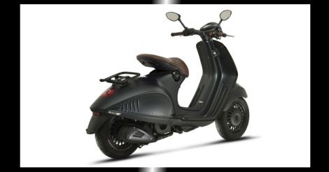 Vespa 946 Emporio Armani scooter