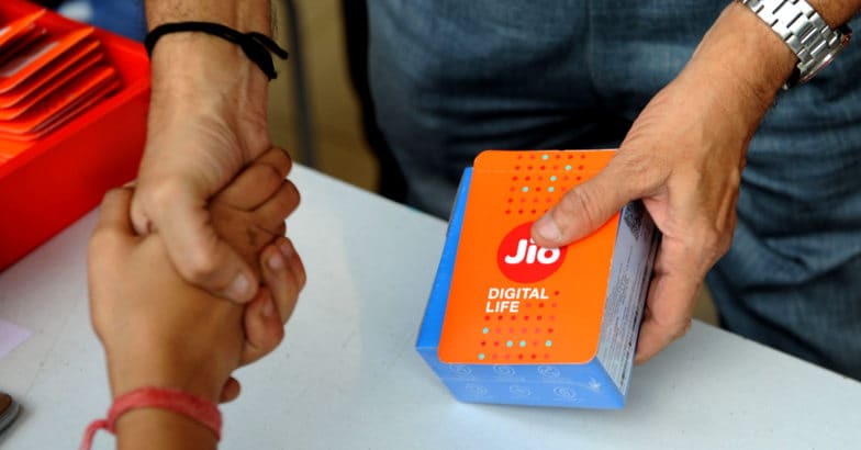 Jio becomes first telco to cross 40 crore subscribers mark Jio becomes first telco to cross 40 crore subscribers mark