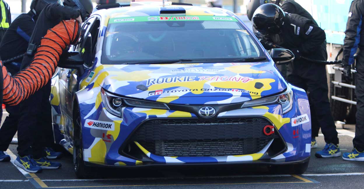 TOYOTA-HYDROGEN Toyota Motor Corporation’s hydrogen engine racing car driven by the company’s President Akio Toyoda. REUTERS/Tim Kelly