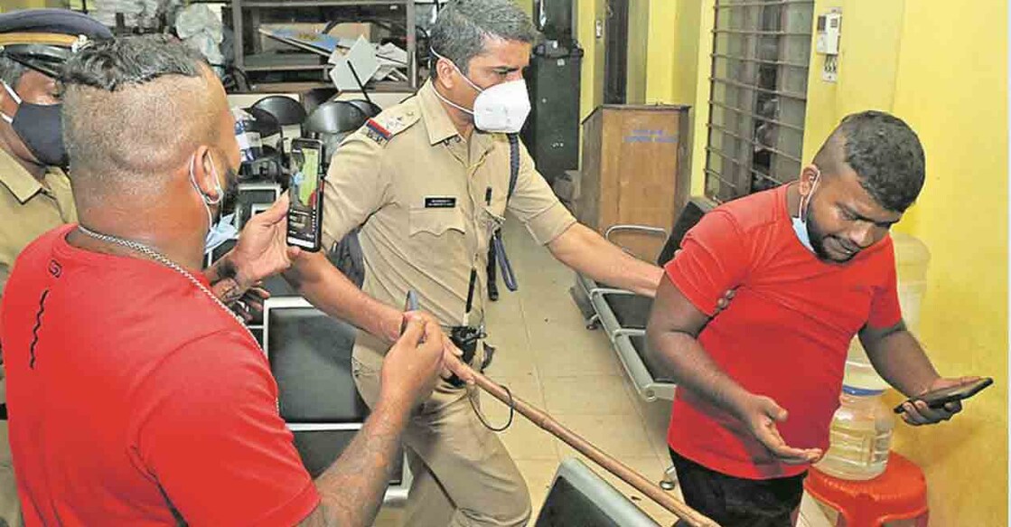 'We are treated like terrorists and murderers,' 'E Bull Jet' vloggers create a scene at Kannur RTO