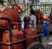 Commercial LPG cylinder prices drop for 4th straight month; no change for domestic users
