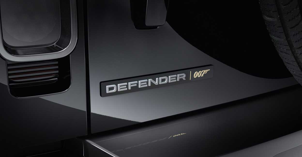 james-bond-defender4 james-bond-defender4
