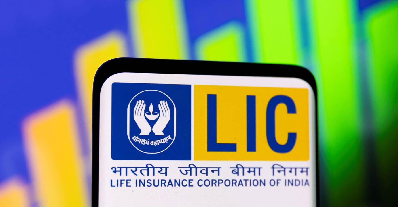 INDIA-LIC-IPO Life Insurance Corporation of India (LIC) logo is seen displayed in this illustration taken February 20, 2022. Illustration: REUTERS/Dado Ruvic