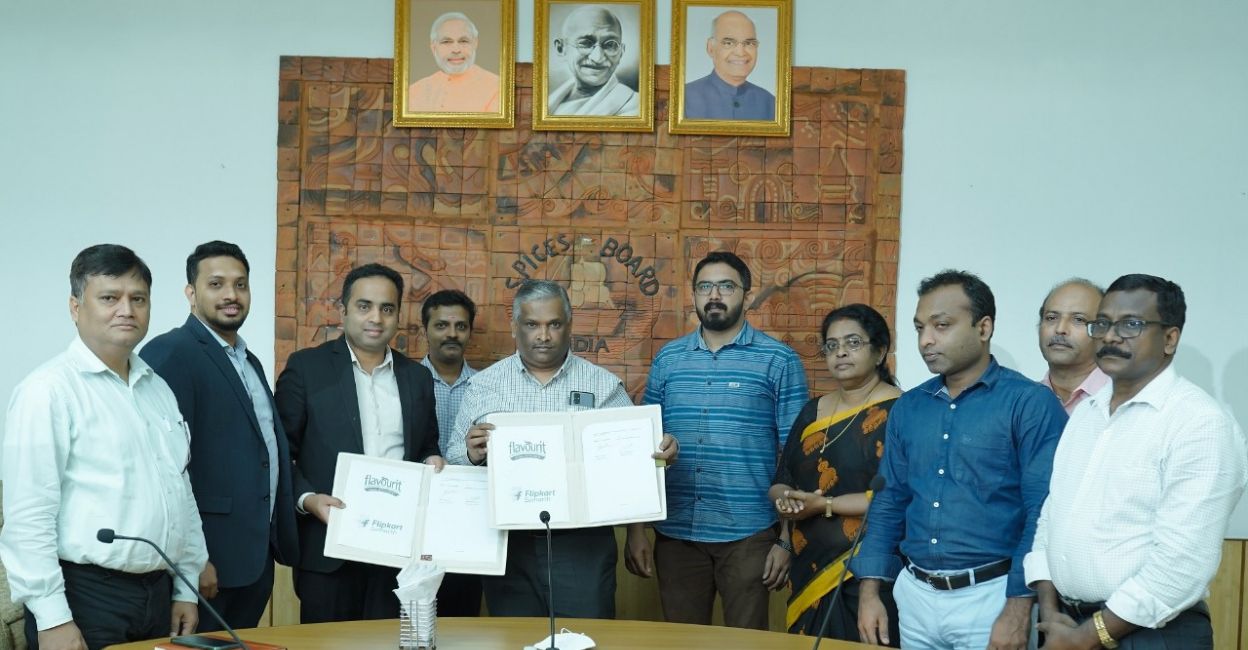 D Sathiyan IFS, Secretary, Spices Board, and Neil Christopher Castelino, Director (Corporate Affairs), Flipkart Group, exchange the ToU signed in Kochi on Thursday. Photo: Special Arrangement