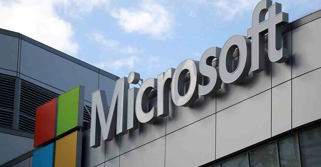 A Microsoft logo is seen in Los Angeles, California U.S. November 7, 2017. REUTERS/Lucy Nicholson/File Photo