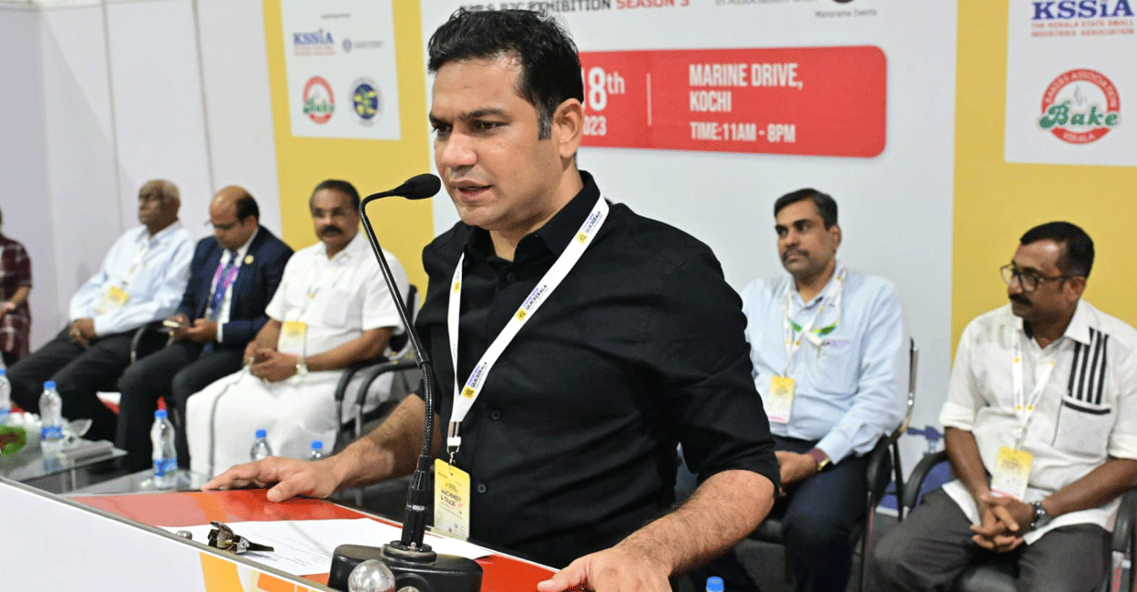 Ernakulam MP Hibi Eden speaks during the inauguration of Malayala Manorama Quickerala Machinery and Trade Expo at Marine Drive in Kochi on Wednesday. Photo: Manorama