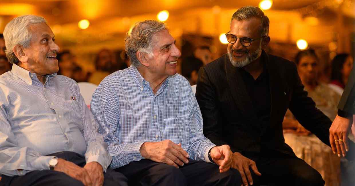 Thomas John Muthoot (right) with Ratan Tata and RK Krishnakumar.
