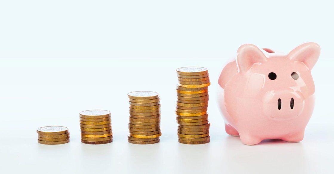 fd-sponsored-axis By understanding the benefits of FDs, exploring different types, diversifying your investments, and implementing strategies like laddering, you can create a robust portfolio that aligns with your financial goals. Photo: axisbank.com