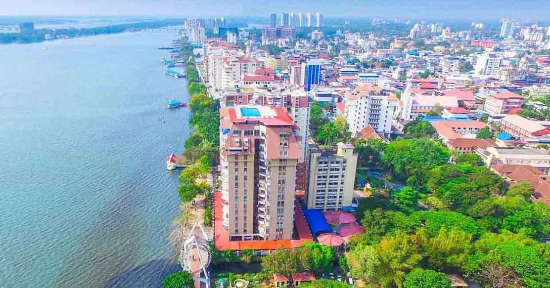 kochi-marine-drive-main kochi-marine-drive-main