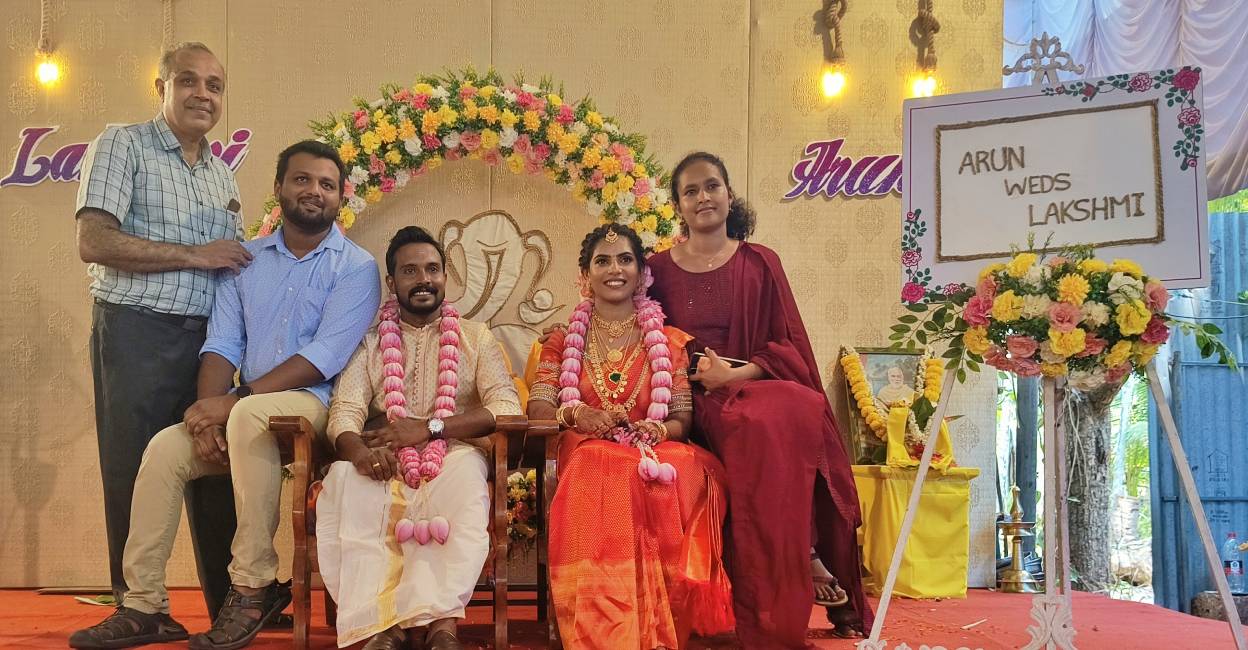 The newly wed couple with Start Up CEO Anoop and mentor Nagendra Prabhu. Photo: Special Arrangement