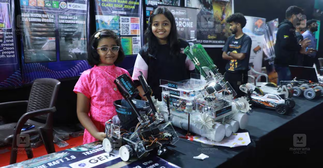 RoboVerse VR: School kid sisters leave visitors spellbound with flood-related robots