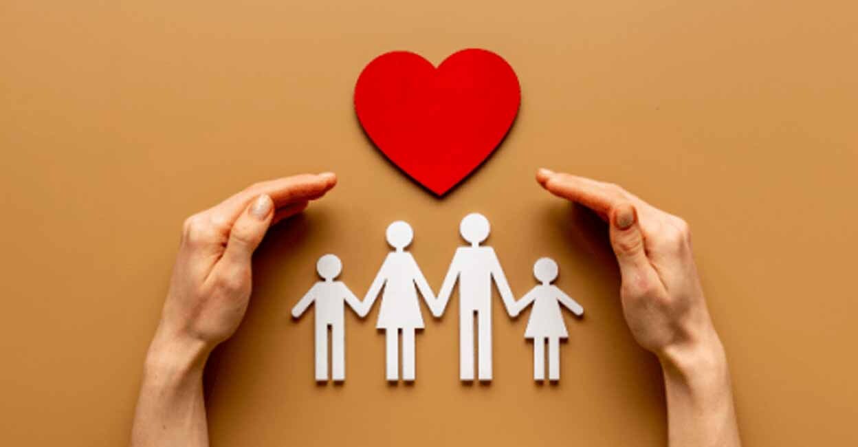 With its numerous benefits, a life insurance policy enables parents to provide their children with a comprehensive and secure financial backup. Photo: iciciprulife.com