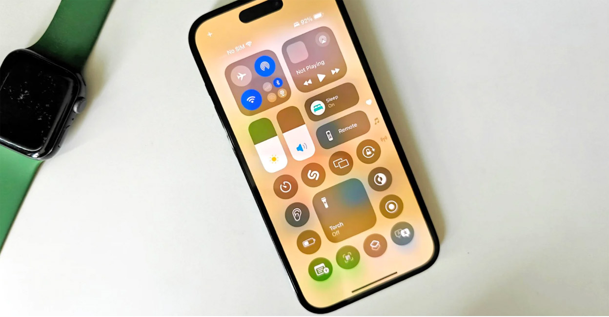  The enhanced AI capabilities (Apple Intelligence) of the new Apple devices are aimed at elevating user experience. Photo: Special Arrangement/Bajajfinserv