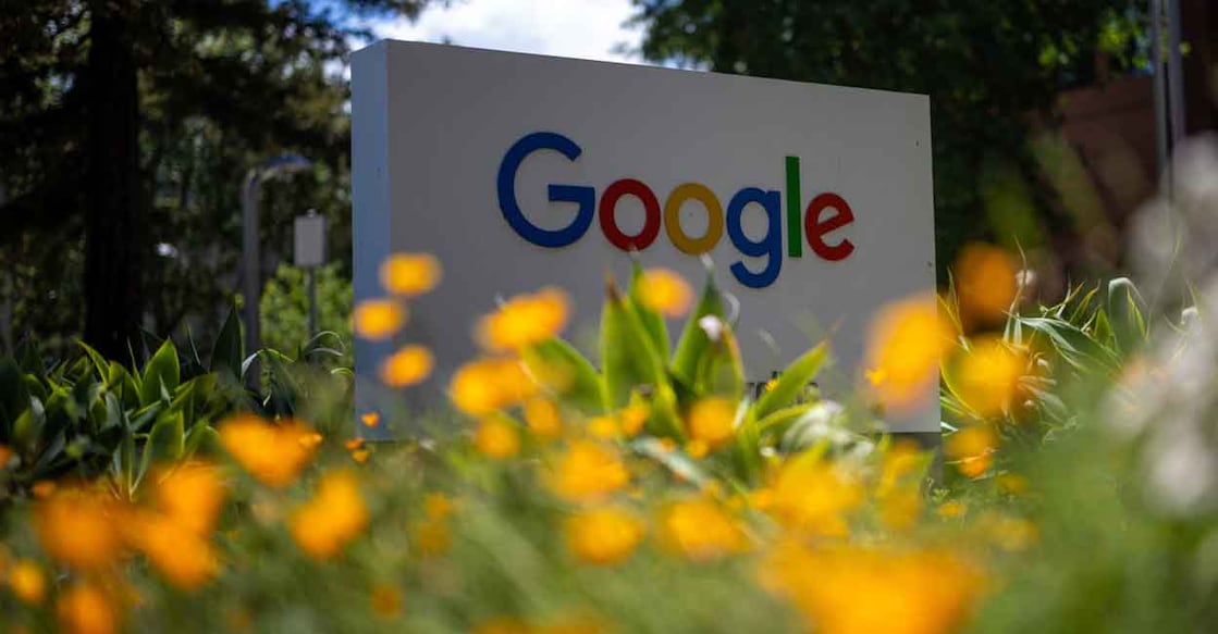 ALPHABET-RESULTS A Google logo is seen at a company research facility in Mountain View, California, U.S., May 13, 2025. REUTERS/Carlos Barria/File Photo