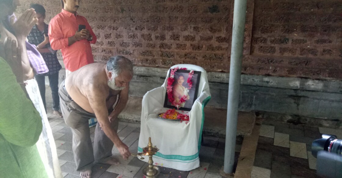 Madhava - the forgotten math wizard of Kallettumkara