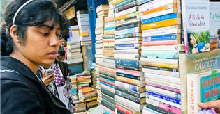 Here are 5 ways to get hold of pricey books without spending much