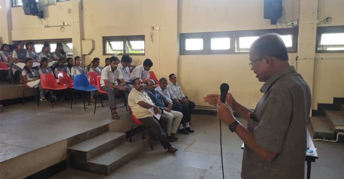 Budding engineers familiarise themselves with ways to fight graft