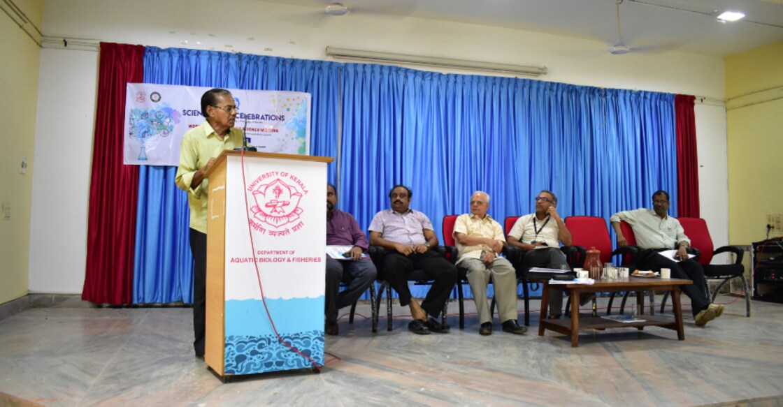Workshop on popular science writing at Kerala Varsity