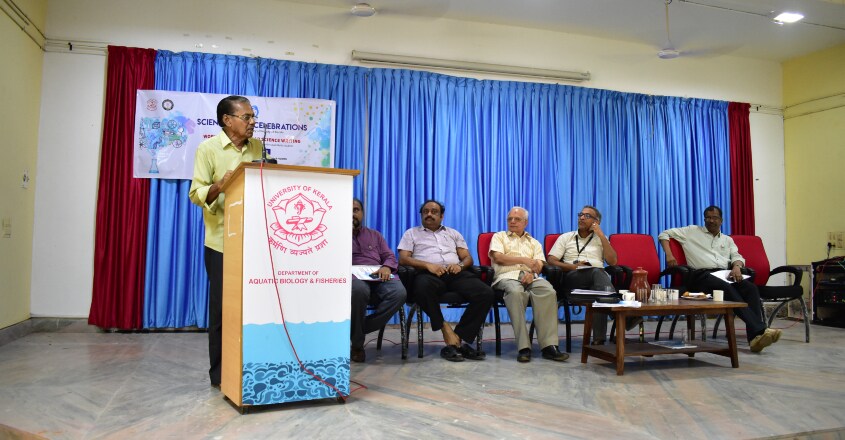 Workshop on popular science writing at Kerala Varsity