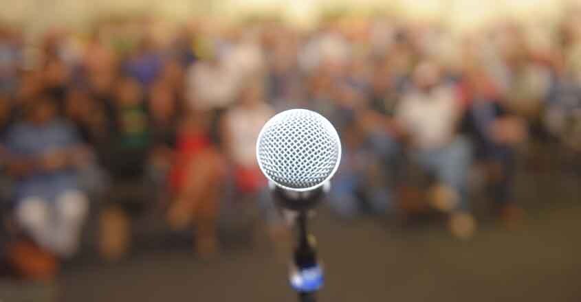 performer-stage-mic