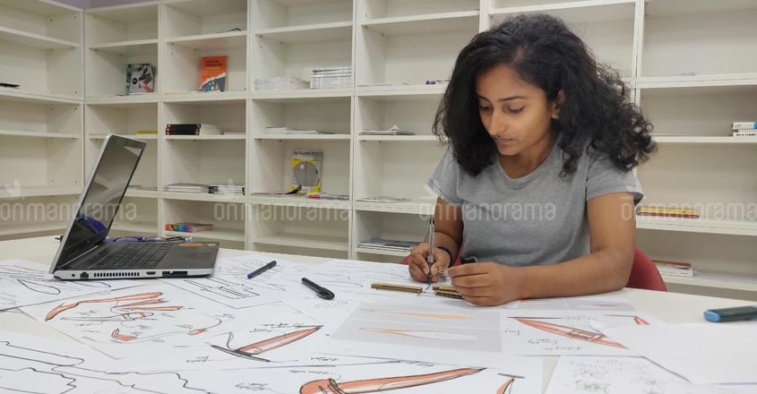 Thrissur girl Ashwathy develops pen for Parkinson's sufferers; wins international award Thrissur girl Ashwathy develops pen for Parkinson's sufferers; wins international award