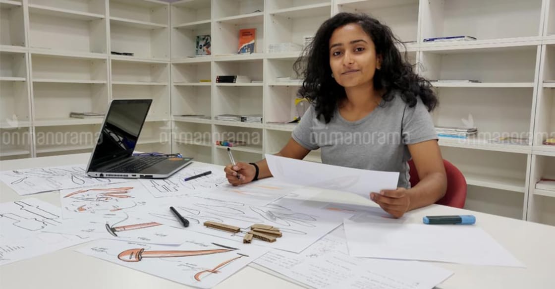 Thrissur girl Ashwathy develops pen for Parkinson's sufferers; wins international award Thrissur girl Ashwathy develops pen for Parkinson's sufferers; wins international award